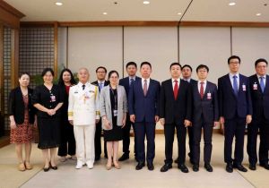 新任中国驻菲律宾大使井泉抵菲履新 &ldquo;让中菲关系趋稳而非恶化&rdquo;