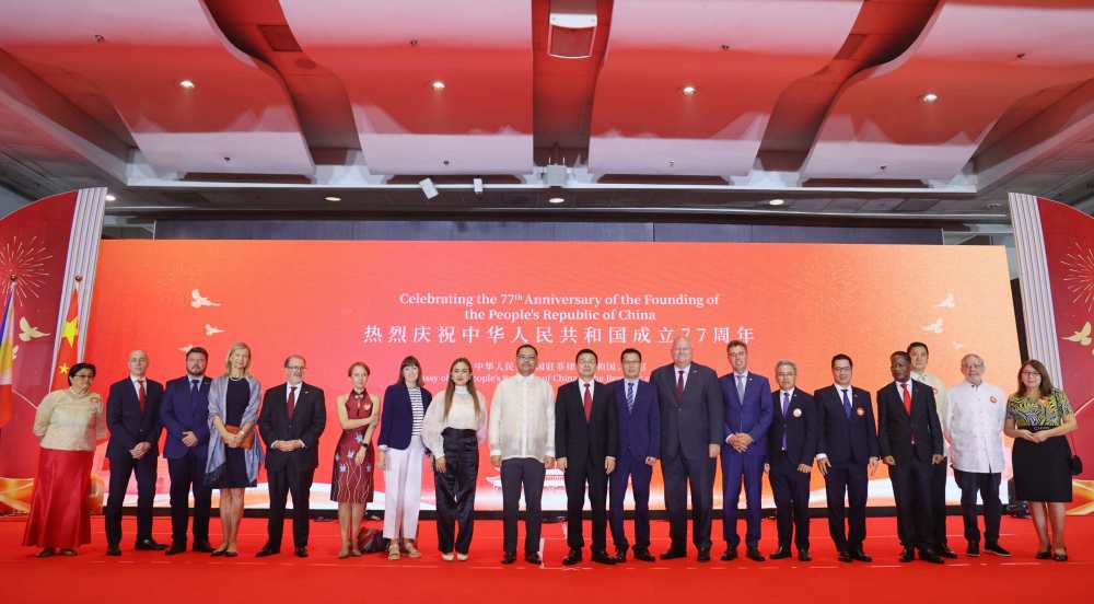 中国驻菲律宾大使馆举行庆祝中华人民共和国成立77周年招待会