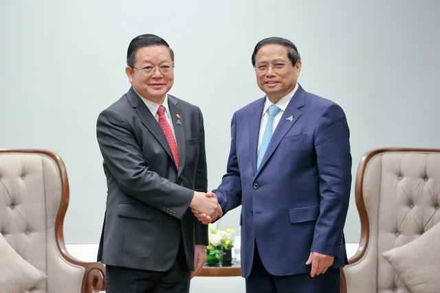 越南总理范明正会见东盟秘书长高金洪 谈及南海和缅甸问题