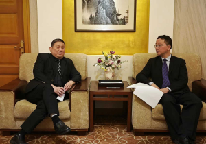 中国外交部官员会见新加坡驻华大使 就南海问题等交换意见