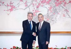 中国外长会见美国国务卿：要求美方停止武装台湾 不要在南海兴风作浪