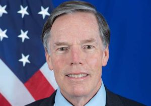 美驻华大使：美中至少在未来十年内仍将是&ldquo;系统性敌人&rdquo;