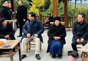 老挝驻华大使宋蓬应邀参加中国乡村振兴体验活动