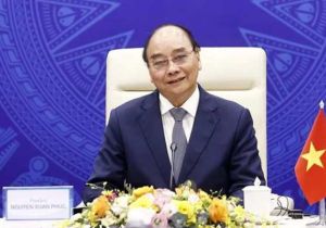 越共中央决定对越南前国家主席阮春福给予警告处分  