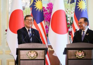 日本首相与马来西亚总理会谈 确认合作维持国际秩序