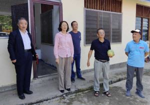 中国驻东帝汶大使王文丽慰问中国援东农业技术专家组