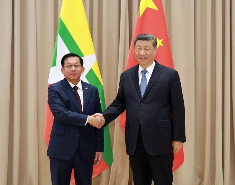 中国国家主席习近平会见缅甸领导人敏昂莱 中方支持缅甸稳妥推进国内政治议程
