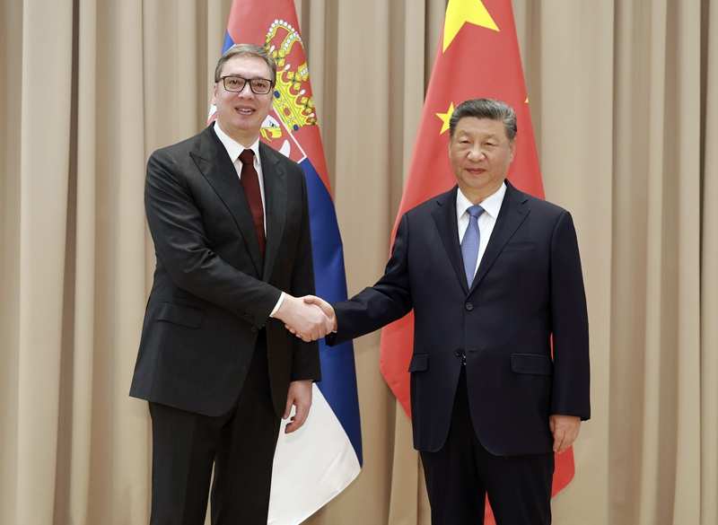 中国国家主席习近平会见塞尔维亚总统武契奇 传承发扬铁杆友谊