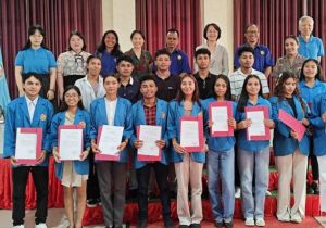 东帝汶商学院举行2024年度&ldquo;中国大使奖学金&rdquo;颁奖仪式 中国大使出席