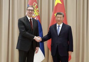 中国国家主席习近平会见塞尔维亚总统武契奇 传承发扬铁杆友谊