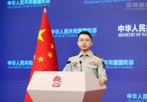 菲律宾频派军舰闯黄岩岛海域 中国国防部要求菲方停止一切挑衅 否则自食苦果