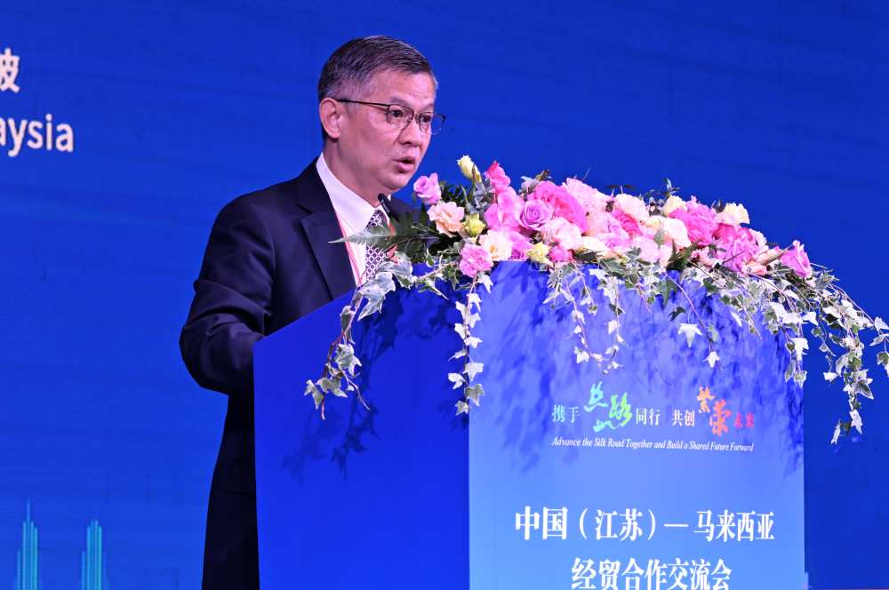 中国江苏省长许昆林率江苏省政府代表团访问马来西亚