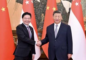 中国国家主席习近平会见新加坡总理黄循财 新方表示反对“台独”