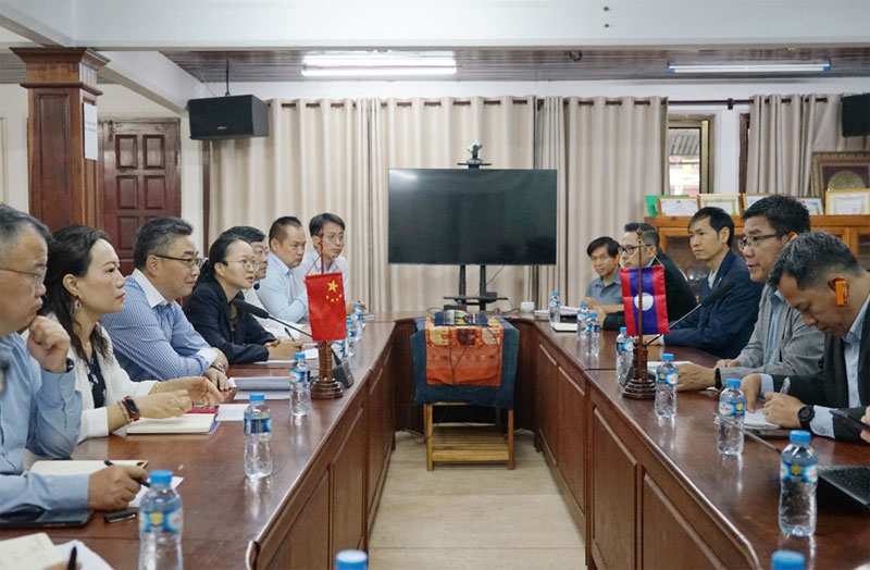 中国—东盟中心秘书长率中国农业代表团与老挝国家农业与林业研究院座谈