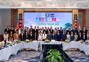 第55届大湄公河次区域旅游工作组会议和2025湄公河论坛在老挝琅勃拉邦召开