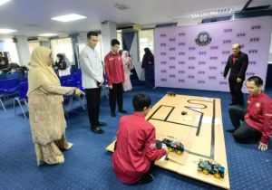 中国驻文莱大使肖建国出席天津大学与文莱理工大学校际项目结业式