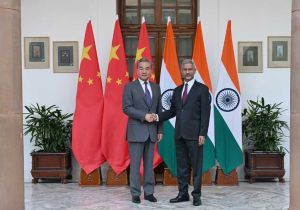 中国外长王毅同印度外长苏杰生会谈 中印双方应相互促进、相互成就