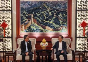 中国驻泰国大使张建卫会见中国—东盟中心秘书长史忠俊