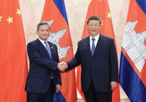 中国国家主席习近平会见柬埔寨首相洪玛奈 双方要紧密团结、相互成就