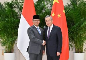 印尼外长会见中国外长：印尼政府将全力保障在印尼的中国人员和机构安全