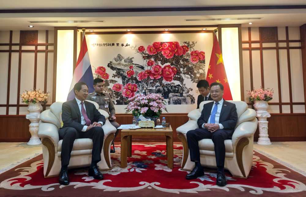 中国驻泰国大使张建卫会见泰国前国会主席、泰中文化经济协会会长颇钦
