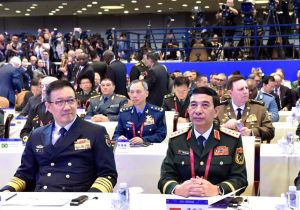 中国国防部长董军会见出席北京香山论坛的越南国防部长等人