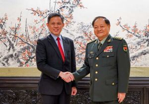 中国中央军委副主席张又侠会见新加坡国防部长陈振声 