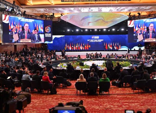 第20届东亚峰会在马来西亚吉隆坡举行 中国总理提出三项合作建议
