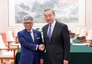 中国国家主席习近平与美国总统特朗普通话 谈及台湾问题和乌克兰危机