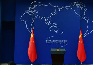 柬泰边境冲突：中国欢迎柬泰签署停火声明 中柬泰外长将在云南会晤 三国军方代表也参加