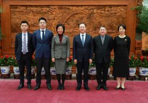 中国外交部副部长马朝旭会见新加坡外交部兼内政部高级政务部长沈颖