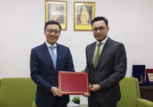 新任中国驻文莱大使陈少春向文莱外交部递交国书副本