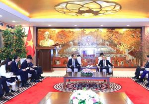 中国驻越南大使何炜会见河内市人委会主席武大胜