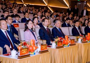 越共中央总书记苏林出席2026中越睦邻友好新春音乐会