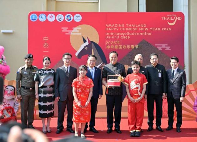 &ldquo;欢乐春节&rdquo;走进泰国总理府 泰国总理阿努廷用中文祝福龙马精神、马到成功