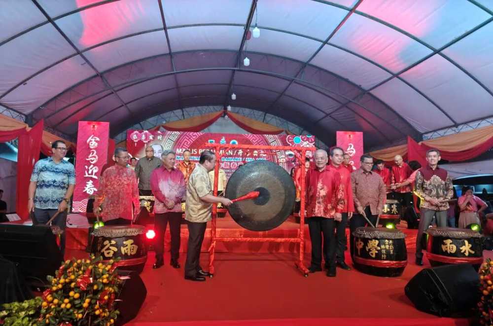 马来西亚沙巴州哥打基纳巴卢市和沙巴中华大会堂联合举办&ldquo;2026丙午马年新春嘉年华&rdquo;