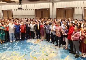 中国新加坡商会、中资企业（新加坡）协会和新中好友汇共同举办新春团拜会