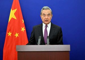 中国外长王毅同沙特外交大臣费萨尔通电话 将派中东问题特使赴地区国家斡旋