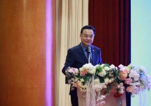 中国驻泰国大使张建卫出席第23批赴泰国际中文教育志愿者离任欢送大会