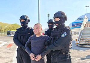 太子集团创办人陈志犯罪集团核心骨干李雄被柬埔寨逮捕并移交中国 其柬埔寨国籍被撤销