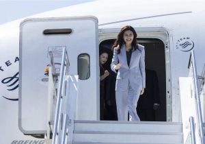 中国国民党主席郑丽文开始访问大陆 开启&ldquo;2026和平之旅&rdquo;