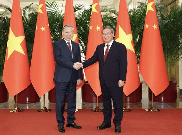 中国总理李强会见越共中央总书记、国家主席苏林 中方愿同越方深入对接发展战略