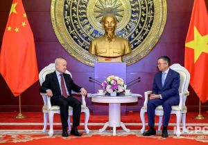 中共中央对外联络部部长刘海星会见越南驻华大使范清平