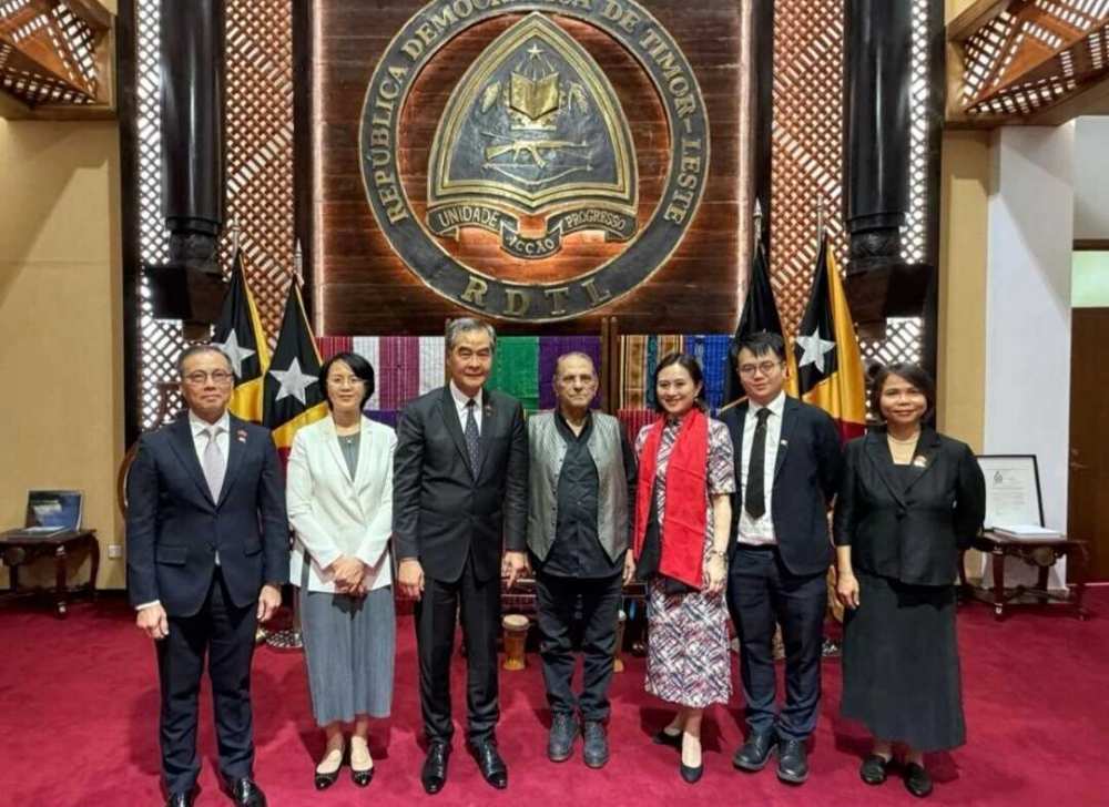 中国全国政协副主席、香港共享基金会主席梁振英访问东帝汶 会见东帝汶总统奥尔塔