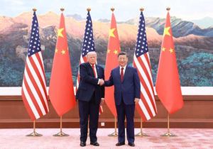 中国国家主席习近平同美国总统特朗普会谈  同意构建&ldquo;中美建设性战略稳定关系&rdquo; 