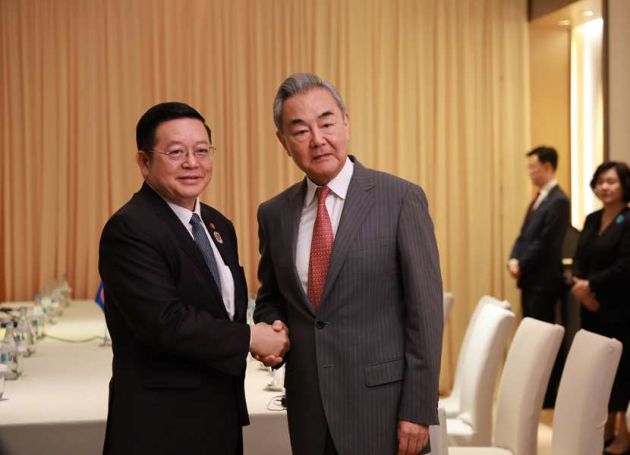 中国外长王毅会见东盟秘书长高金洪：菲律宾军警部分势力蓄意挑衅，制造海上事端