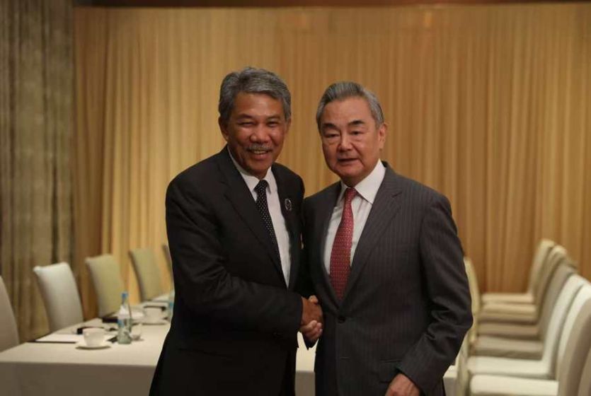 马来西亚外长与中国外长在菲律宾会谈：有些域外国家与南海毫无关系，却总想在南海&ldquo;秀肌肉&rdquo;