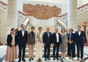 中国驻新加坡大使曹忠明会见新加坡国会议长谢健平