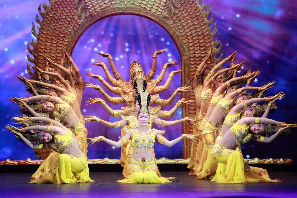 纪念中国&mdash;文莱建交35周年 &ldquo;我的梦&rdquo;专场文艺演出在斯里巴加湾举行