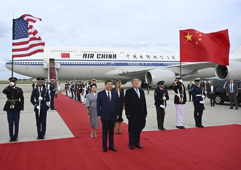 中国国家主席习近平抵达华盛顿对美国进行国事访问  美国总统特朗普和夫人罕见亲自接机